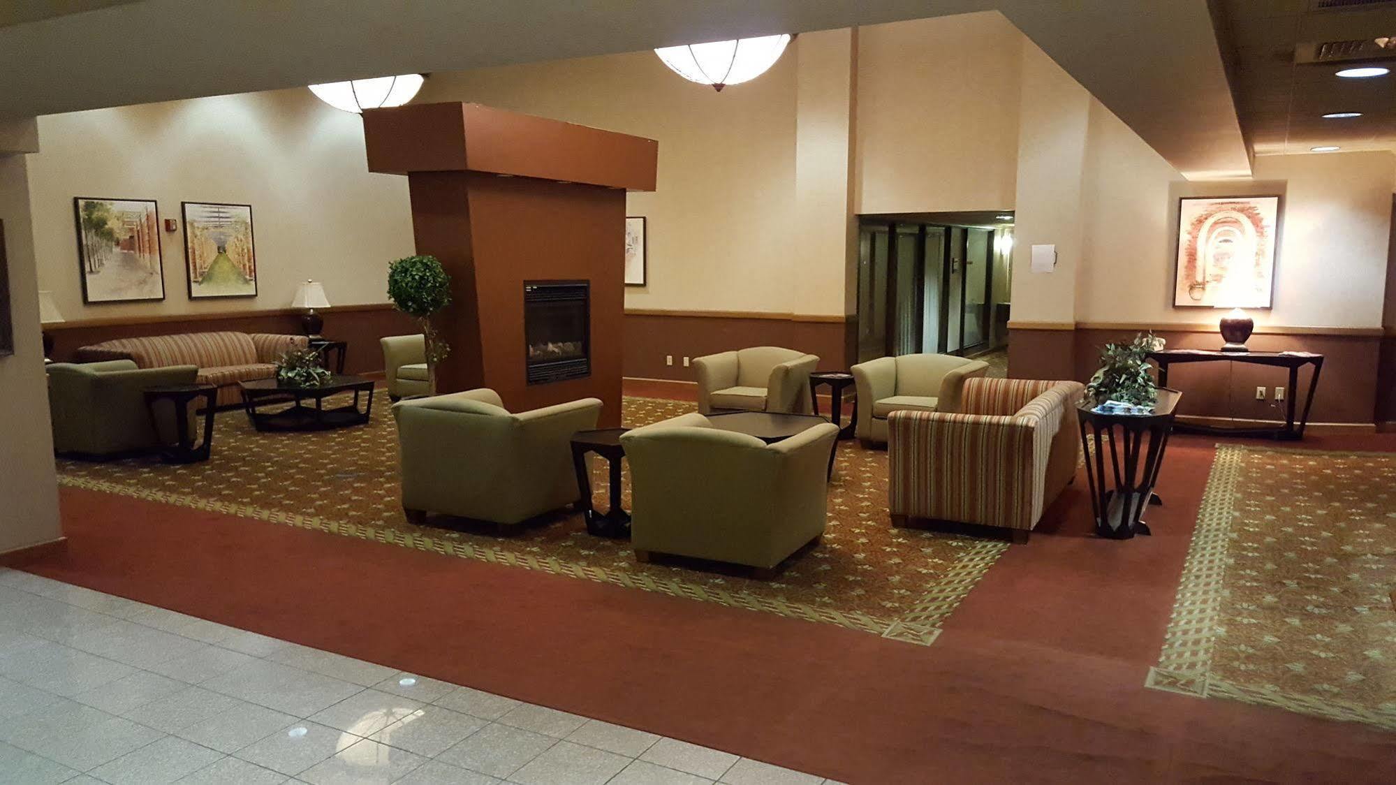 Rodeway Inn Akron Exterior photo